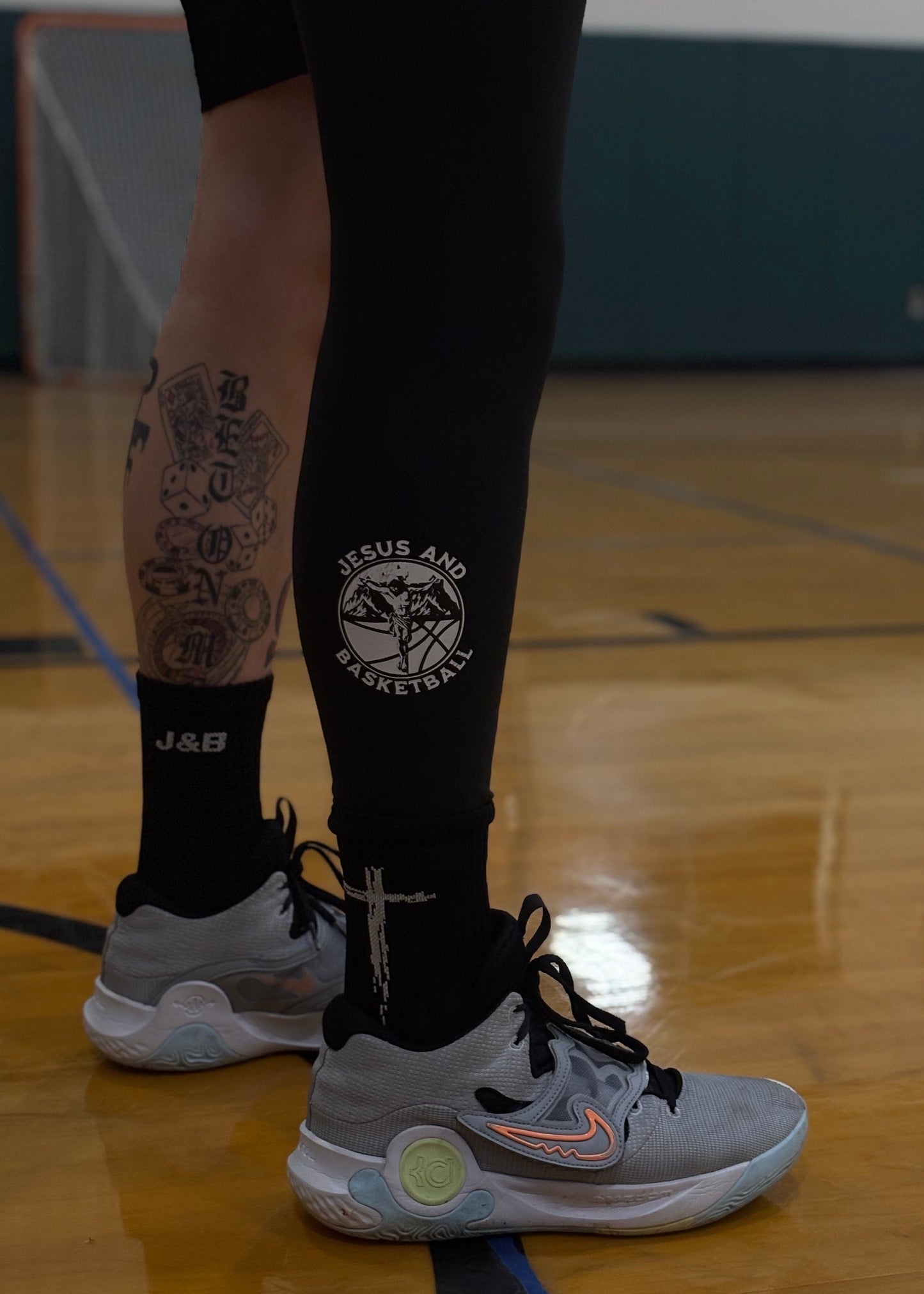 Black Single Leg Compression Leg Sleeves